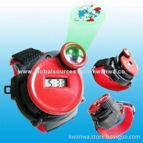 Hot Sale Multifunction Walkie Talkie Watch with Function of Projection, Good Gift for Kids
